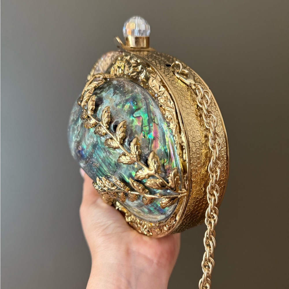 Elegant Gold and Iridescent Clutch - Picture 3 of 10